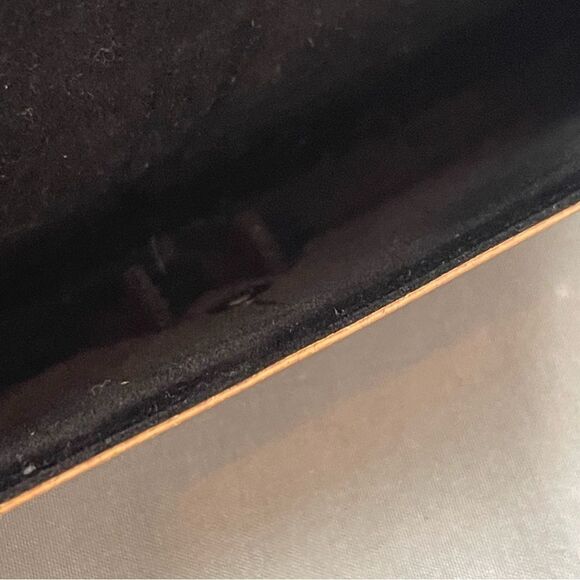 Ray Ban Original Brown Leather Style Medium Case - Fits most Rayban Sunglasses - Picture 9 of 9